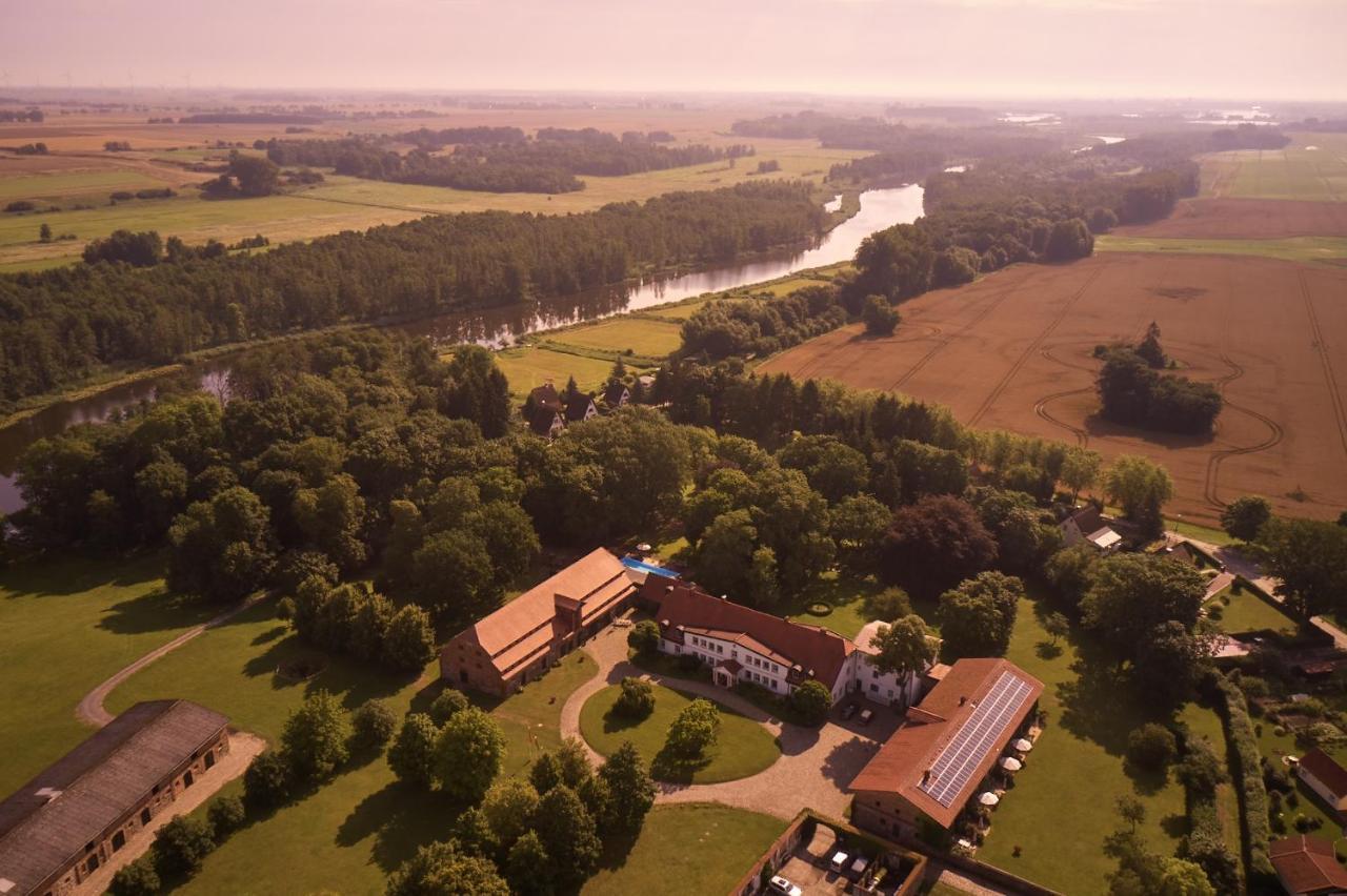 Relais & Chateaux Gutshaus Stolpe Otel Stolpe an der Peene Dış mekan fotoğraf