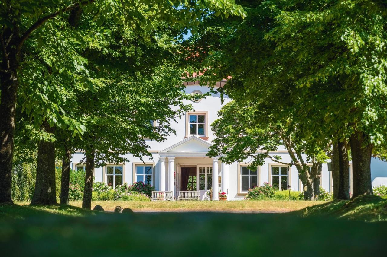 Relais & Chateaux Gutshaus Stolpe Otel Stolpe an der Peene Dış mekan fotoğraf